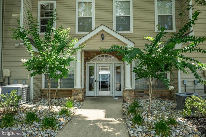 Photo of 96 Kyle Way, Ewing NJ