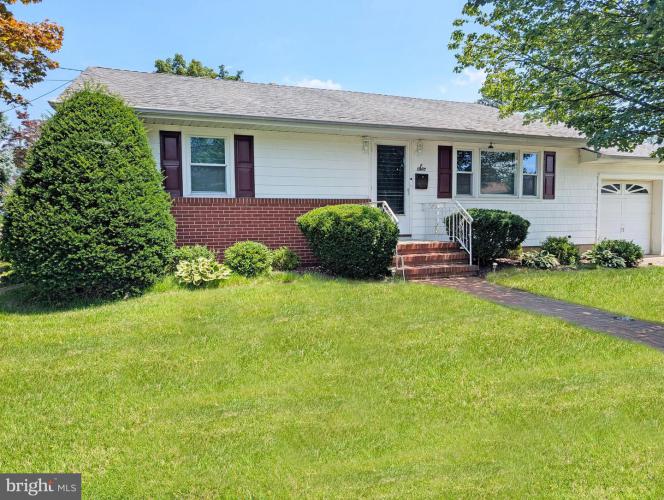 Photo of 6 Alton Road, Hamilton NJ