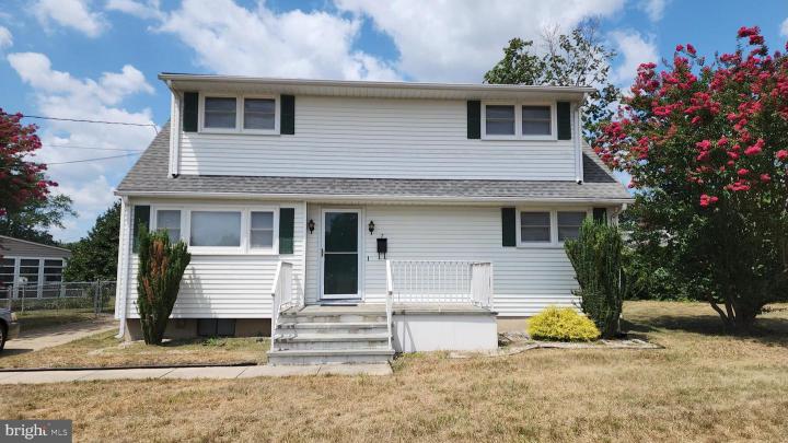 Photo of 7 Saranac Road, Hamilton NJ