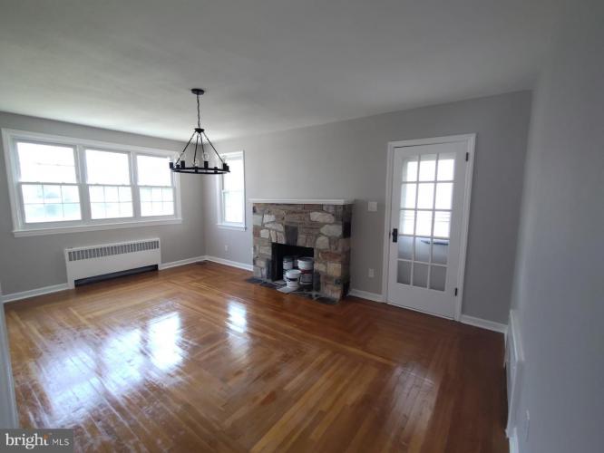 Photo of 140 Gainsboro, Lawrence Township NJ