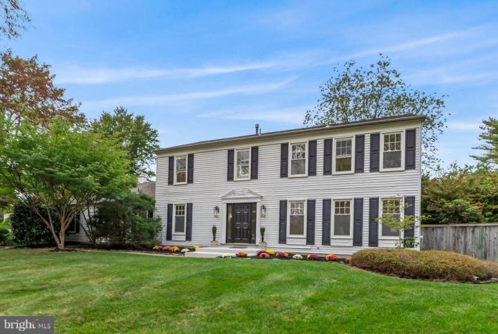Photo of 8 Knox Court, Lawrenceville NJ
