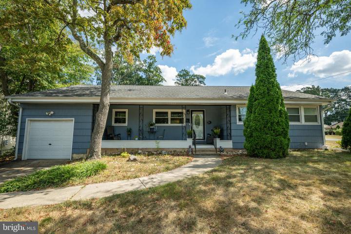 Photo of 10 Glen Mawr Drive, Ewing NJ