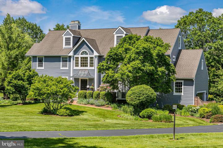 Photo of 5 Shara Lane, Pennington NJ