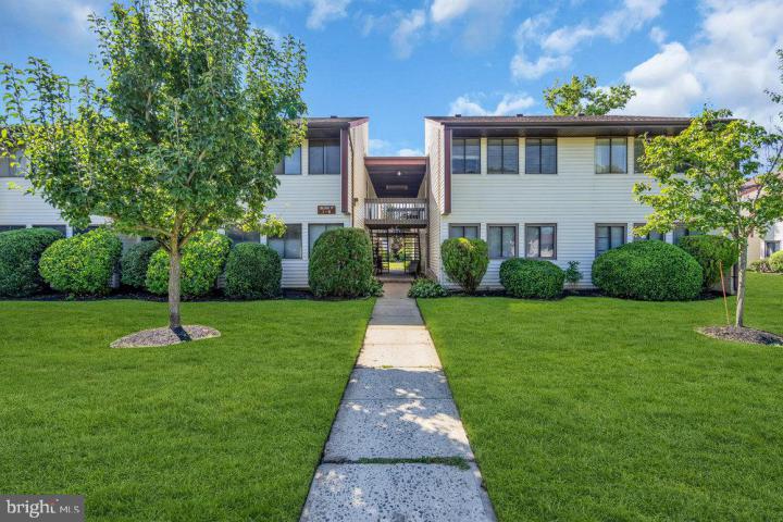 Photo of 4 Avon Drive F, East Windsor NJ