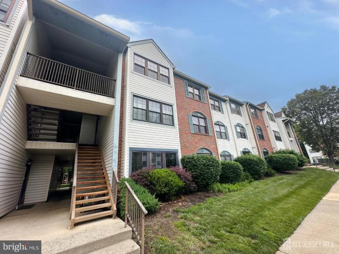 Photo of 52 Joyner Court, Trenton NJ