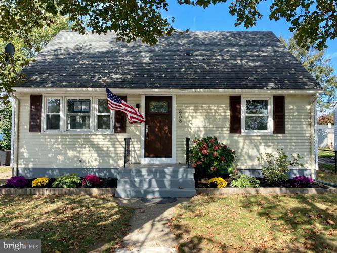 Photo of 868 Whitehorse Hamilton Square, Hamilton NJ