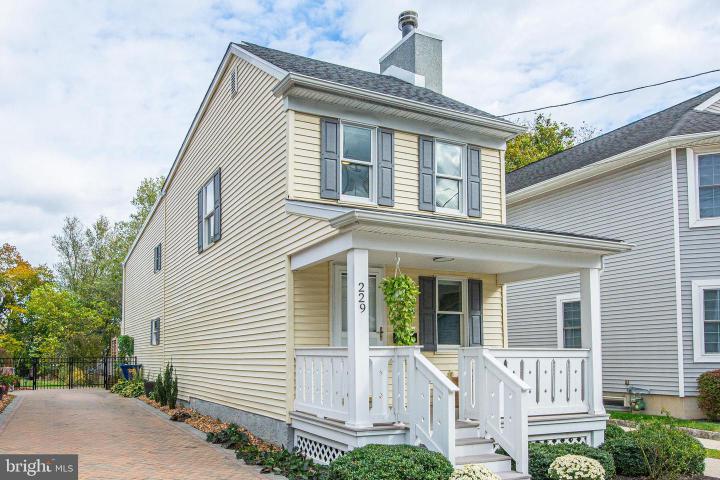 Photo of 229 S Main Street, Pennington NJ