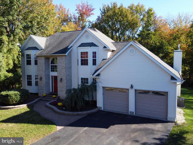 Photo of 9 Noa Court, Hamilton NJ