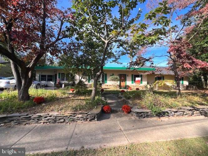 Photo of 18 Monroe Drive