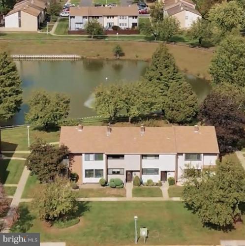 Photo of 942 Jamestown Road