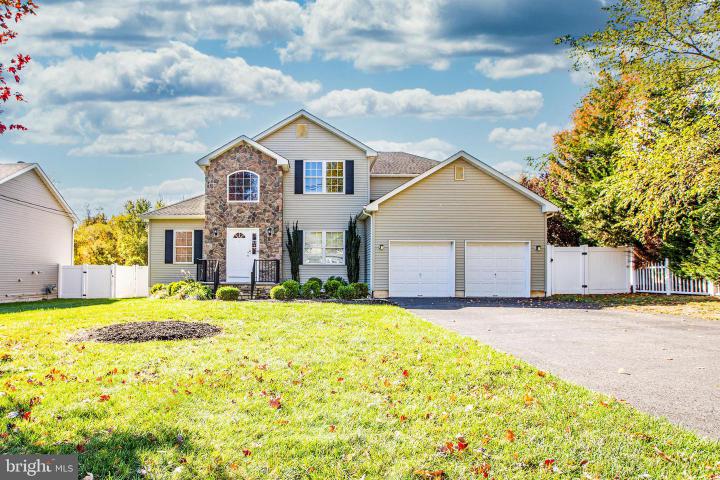 Photo of 319 Cypress Lane