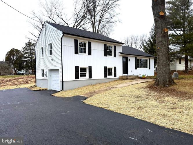 Photo of 20 Route 31 S