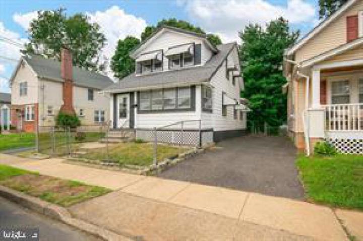 Photo of 16 Clover Avenue