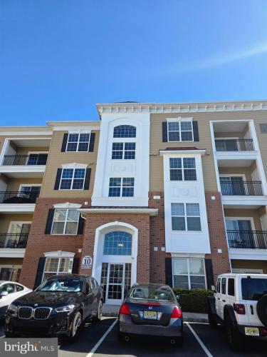 Photo of 1043 Halifax Place