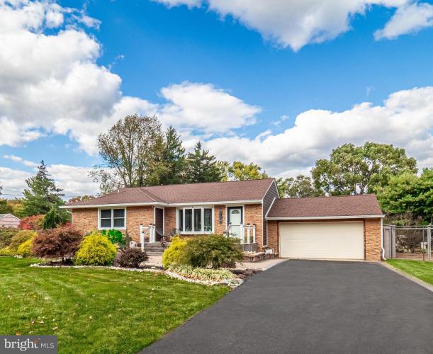 Photo of 5 Cherokee Drive