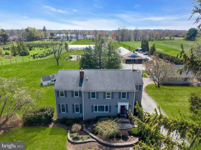 Photo of 10 Woosamonsa Road, Pennington NJ