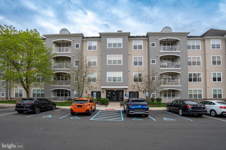 Photo of 112 Masterson Court, Ewing NJ