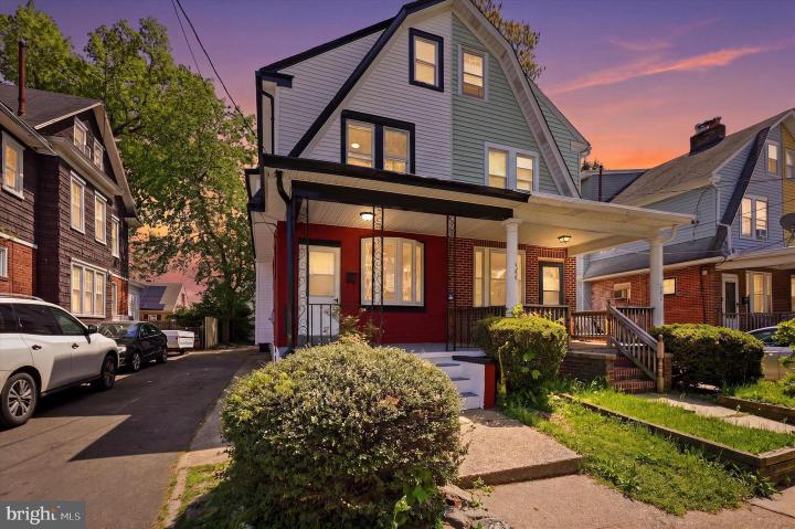 Photo of 344 Gardner Avenue