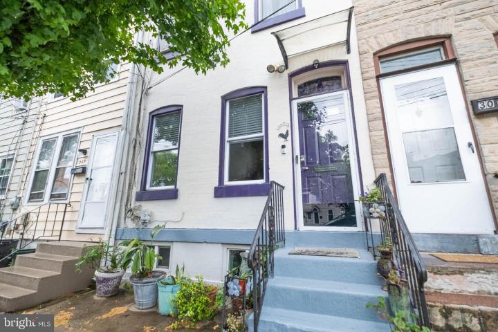 Photo of 305 Cummings Avenue