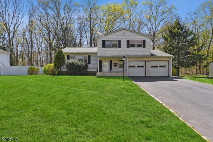 Photo of 22 Westminster Drive, Parsippany Troy Hills NJ