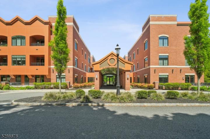 Photo of 33 Green Village Road 4504, Madison NJ