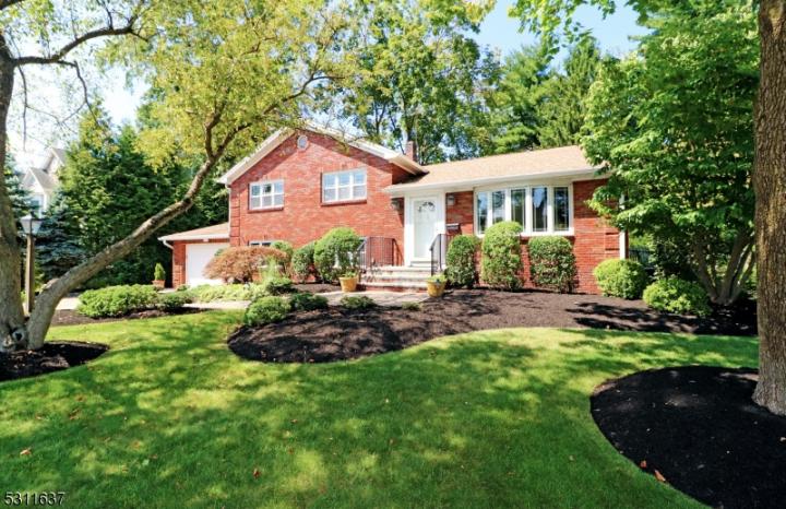 Photo of 7 Tucker Street, Florham Park NJ