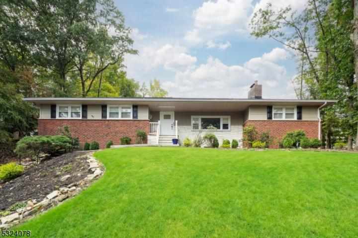 Photo of 37 Dogwood Road, Morris Plains NJ