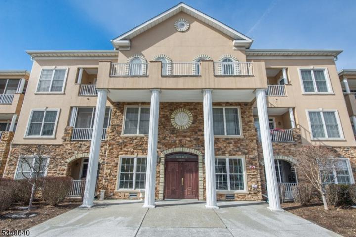 Photo of 310 Cleveland Lane 310, Rockaway NJ