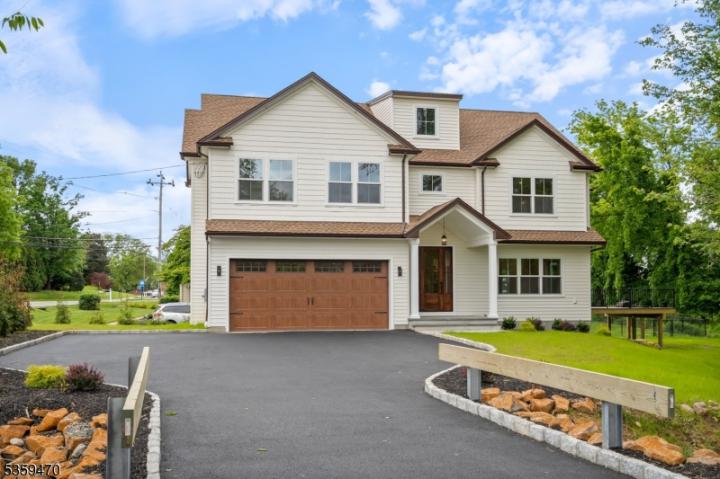 Photo of 1 Willow Place, East Hanover NJ