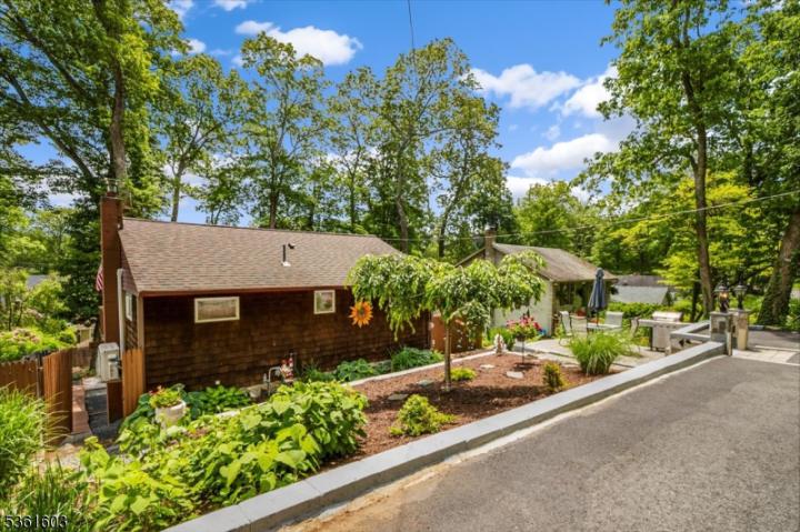 Photo of 86 W Shawnee Trail, Jefferson NJ