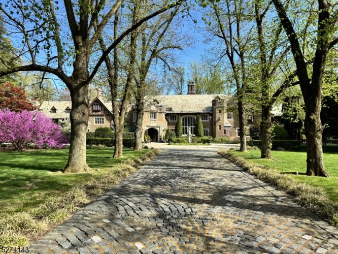Photo of 12 Canfield Road, Morris NJ