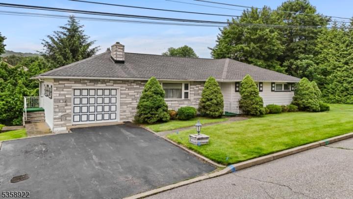 Photo of 35 Hillside Avenue, Netcong NJ