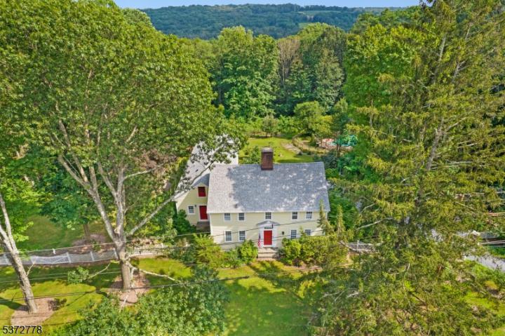 Photo of 102 Pleasant Hill Road, Chester NJ