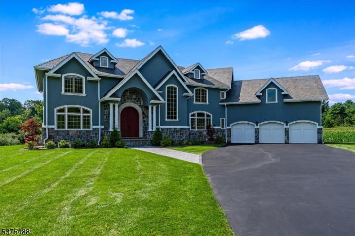 Photo of 4 Hall Road, Chester NJ