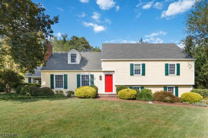 Photo of 55 May Drive, Chatham NJ