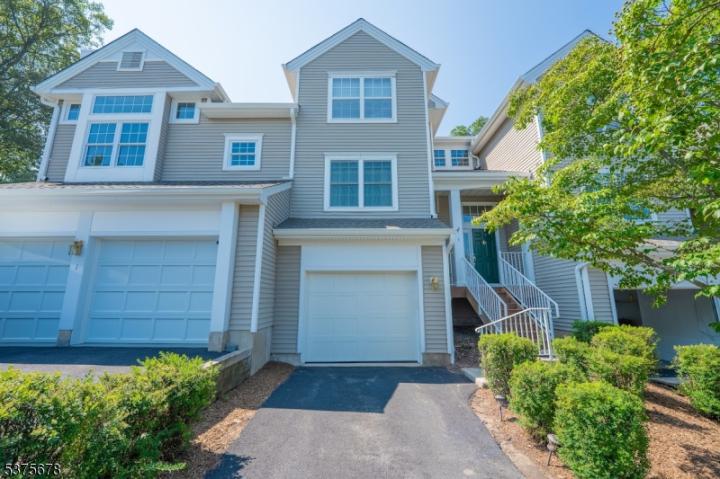 Photo of 3 Woodmont Drive, Randolph NJ
