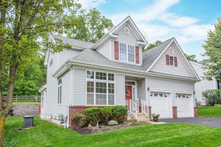 Photo of 103 Ondish Court, Mount Arlington NJ