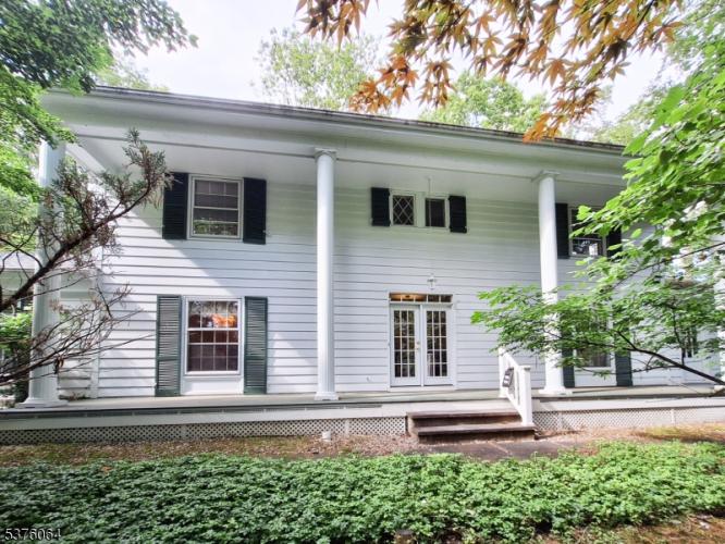 Photo of 81 Old Cow Pasture Lane, Kinnelon NJ