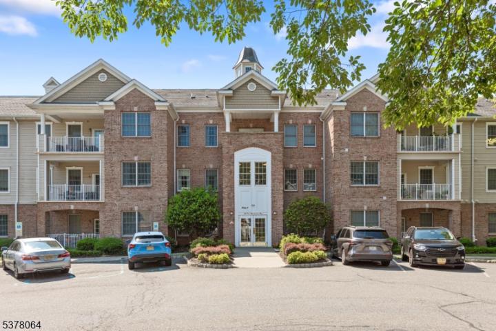 Photo of 39 Zachary Way, Mount Arlington NJ