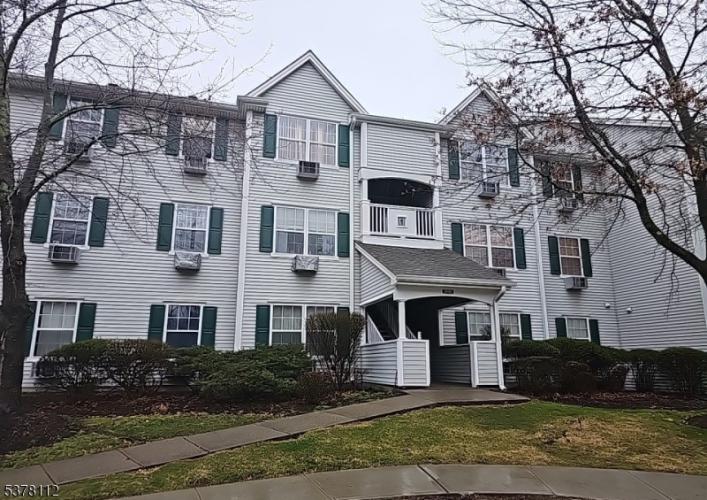 Photo of 107 Chatfield Drive, Pequannock NJ