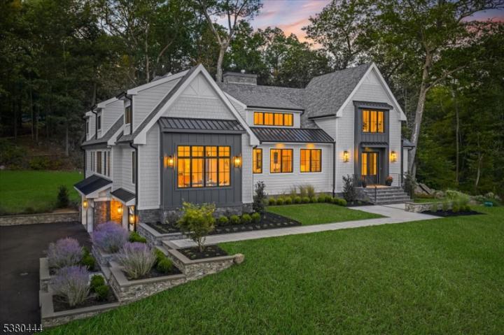 Photo of 768 W Shore Drive, Kinnelon NJ