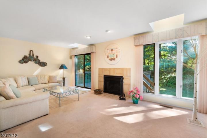 Photo of 35 Monett Court, Parsippany Troy Hills NJ