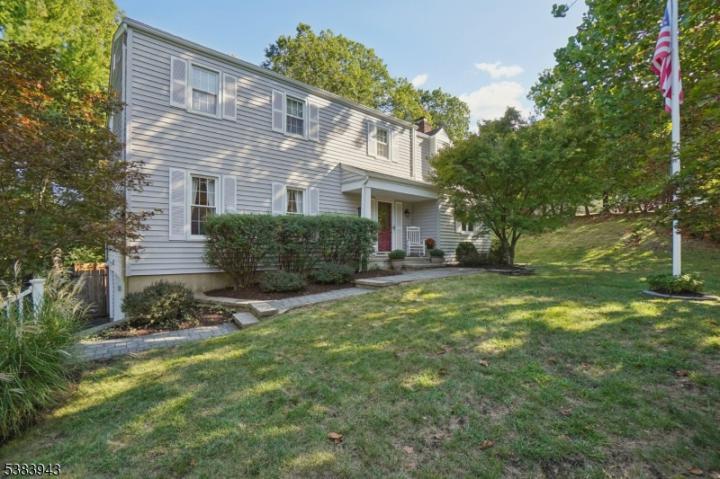 Photo of 16 Slope Drive, Hanover NJ