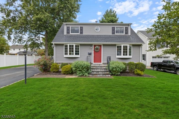 Photo of 8 Anthony Drive, Madison NJ