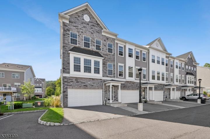 Photo of 10 Doherty Way, Morris Plains NJ