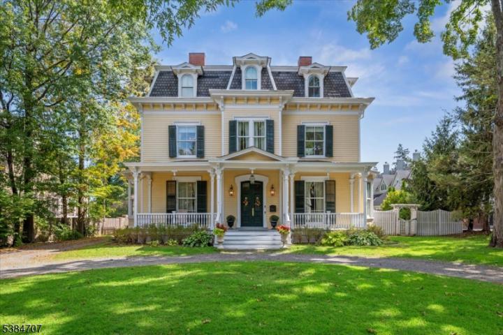 Photo of 21 Franklin Place, Morristown Town NJ