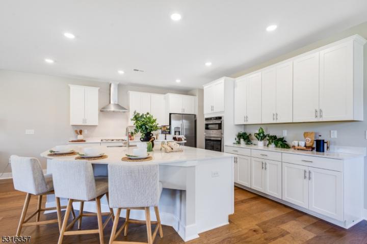 Photo of 14 Gladstone Court, Hanover NJ