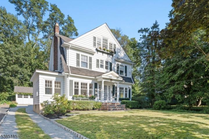 Photo of 152 Central Avenue, Madison NJ