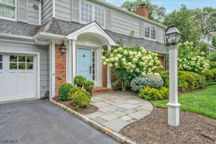 Photo of 11 Dellwood Avenue, Chatham NJ