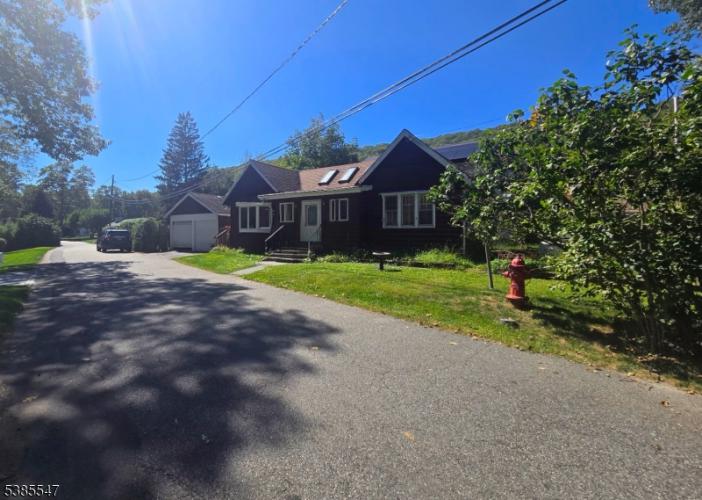 Photo of 61 Pequot Trail, Jefferson NJ